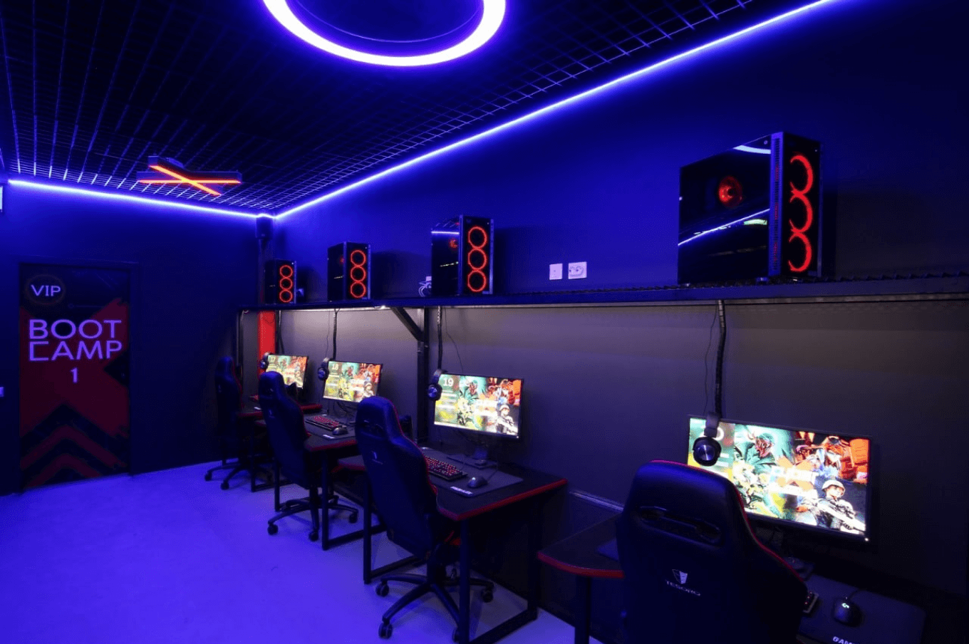 Как выглядит VIP-зона в компьютерном клубе
