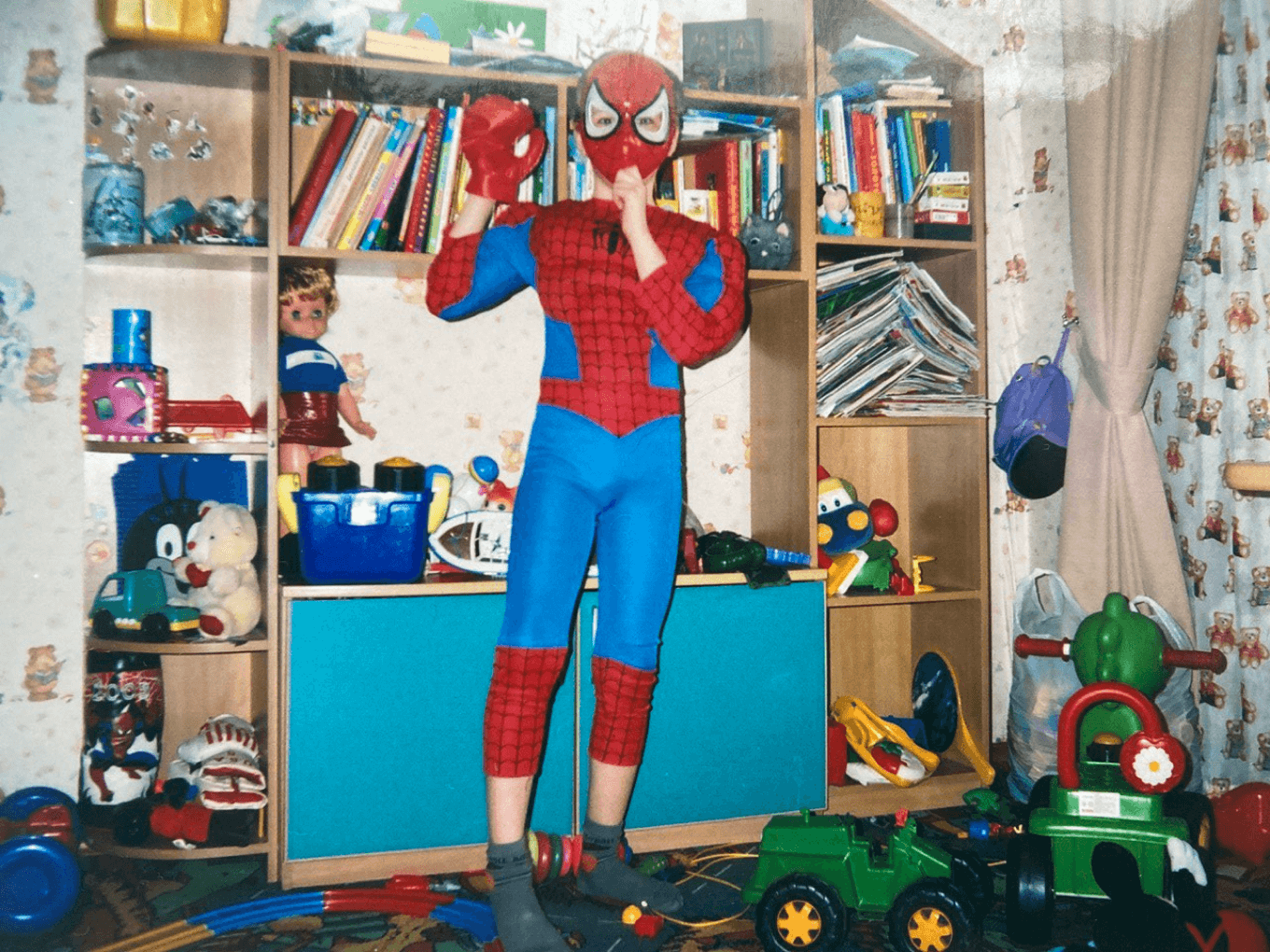 Никита Карпов в костюме Человека-паука